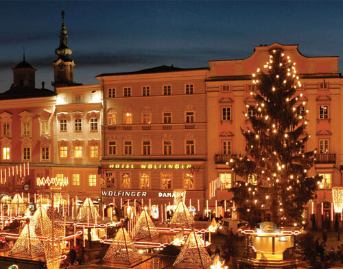 Christmas_Market_in_Linz_Austria