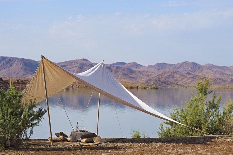 20 - picnic by the lake of Ouarzazate